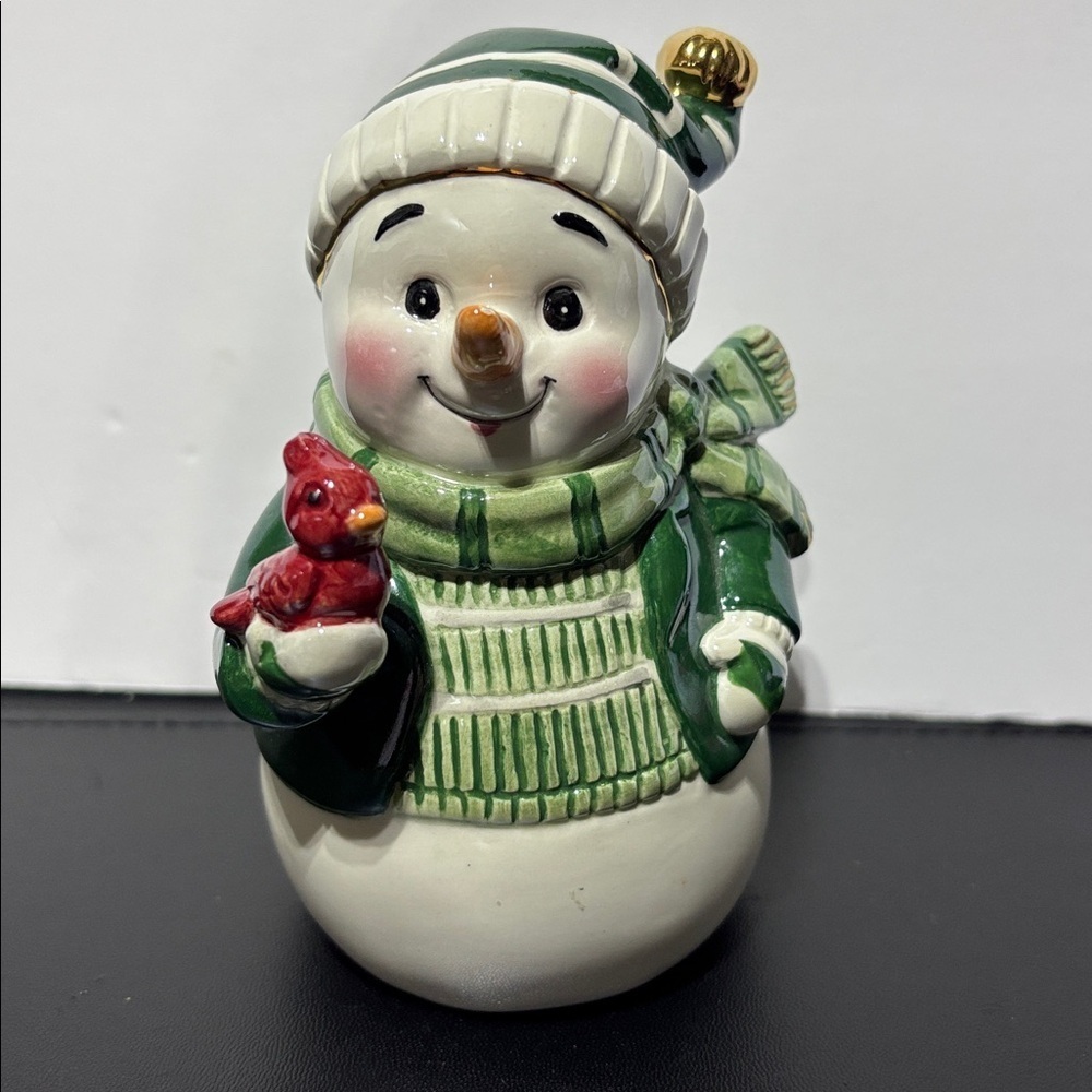 Wedgwood Holiday Heirloom Snowman Bell 2006 Cardinal,collector decor